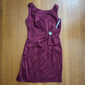 Tahari dress Brand new